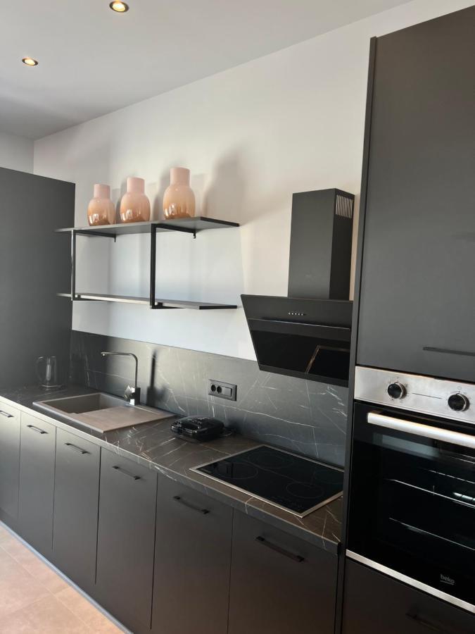 Cora May Central Villa With Private Pool 200M To The Beach Faliraki Luaran gambar