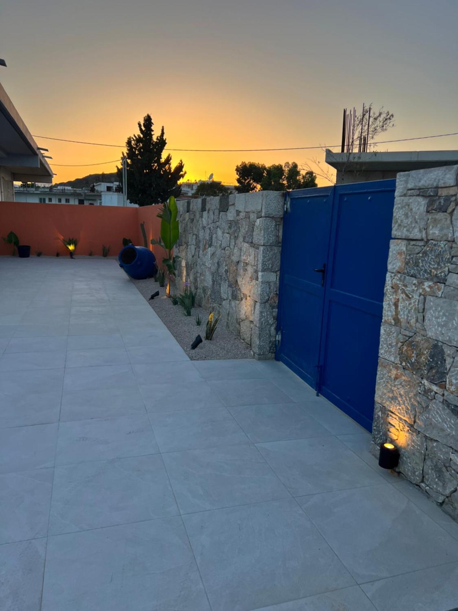 Cora May Central Villa With Private Pool 200M To The Beach Faliraki Luaran gambar
